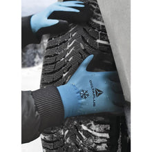 Load image into Gallery viewer, DELTAPLUS THRYM VV736 THERMO WET DRY INSULATED WORK GLOVE
