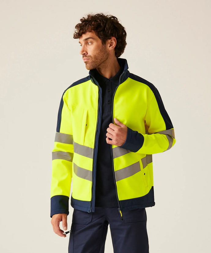 REGATTA HI VIZ YELLOW PRO SOFTSHELL JACKER TRA625
